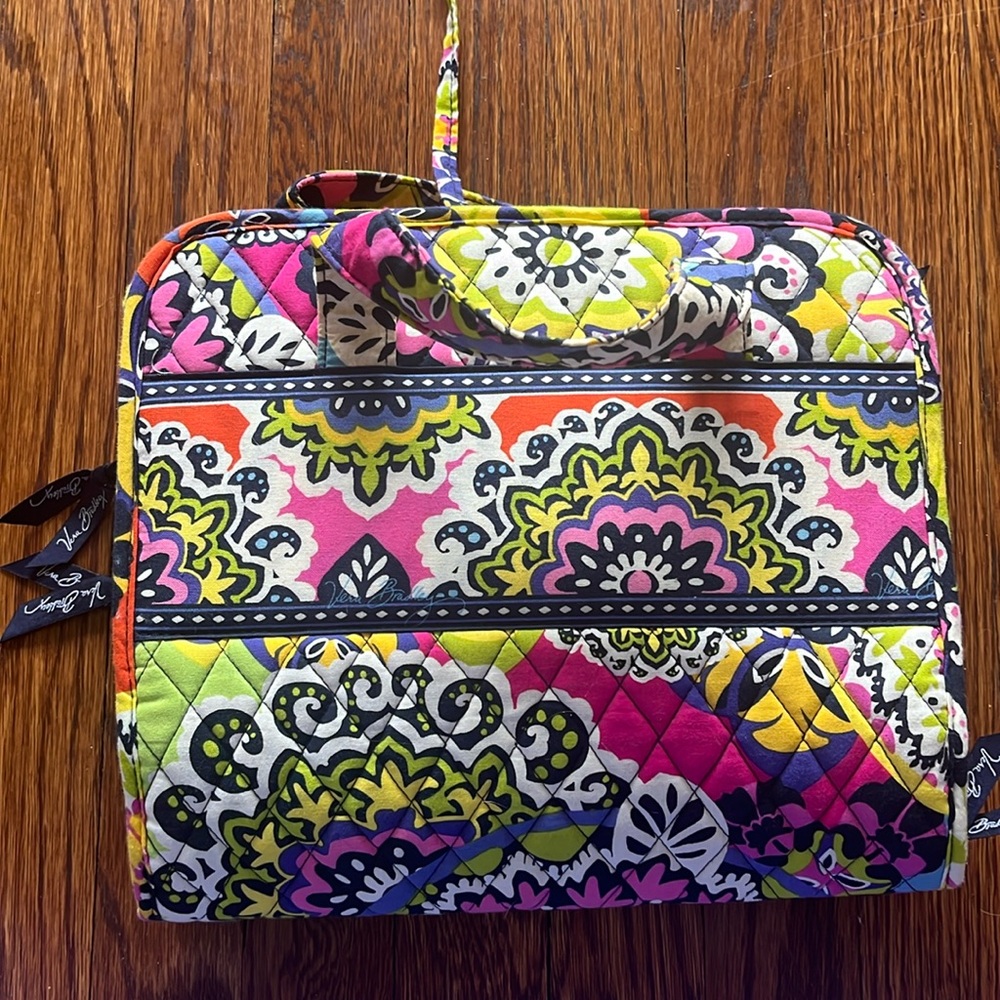 Vera Bradley hanging travel